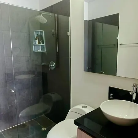 Moderno Apartamento A 5 Min De Casco Antiguo Apartment *